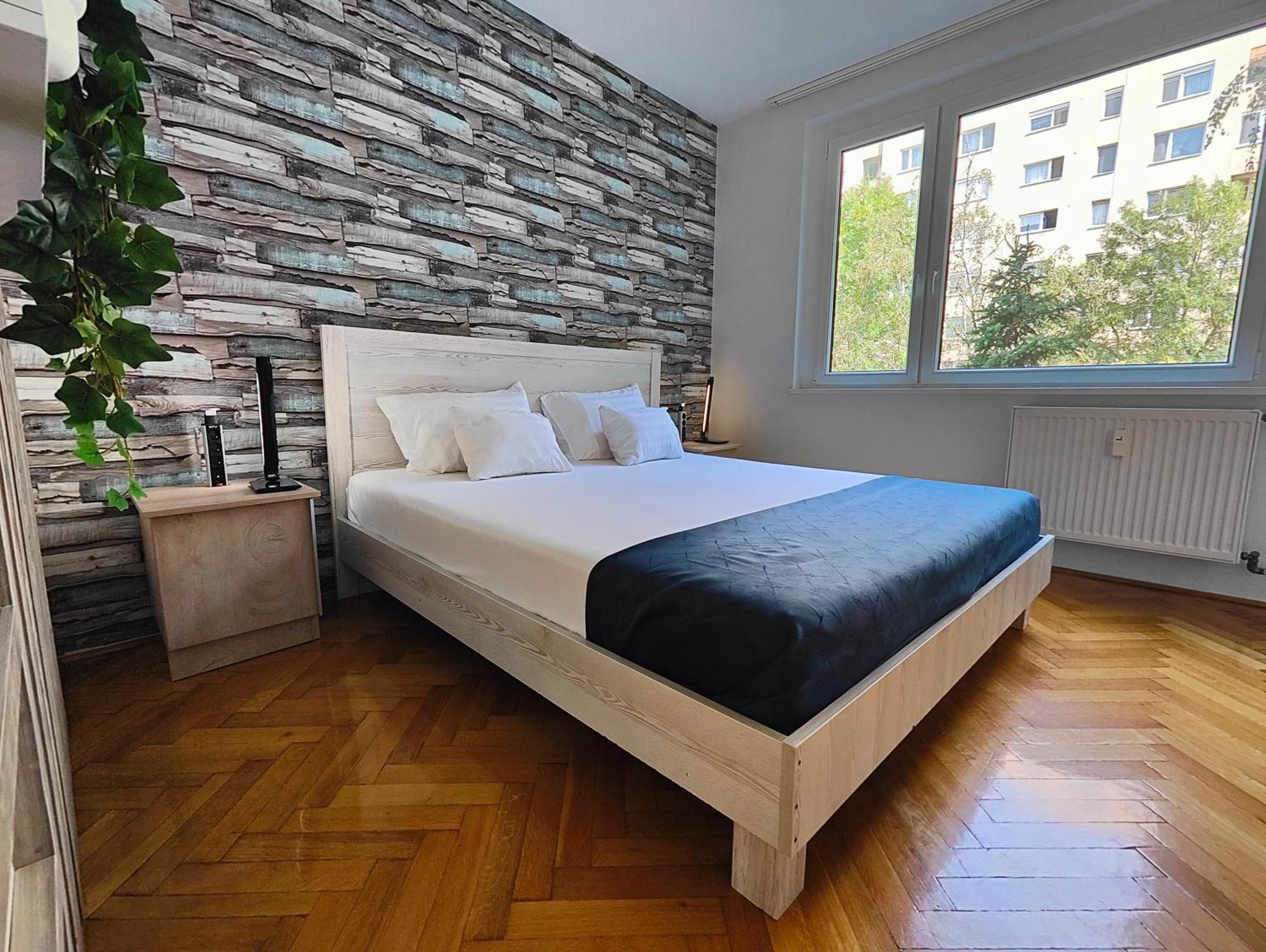 Comfort 14 -- Stylish City Apartment Netflix, Wi-Fi & Parking Miskolc Dış mekan fotoğraf